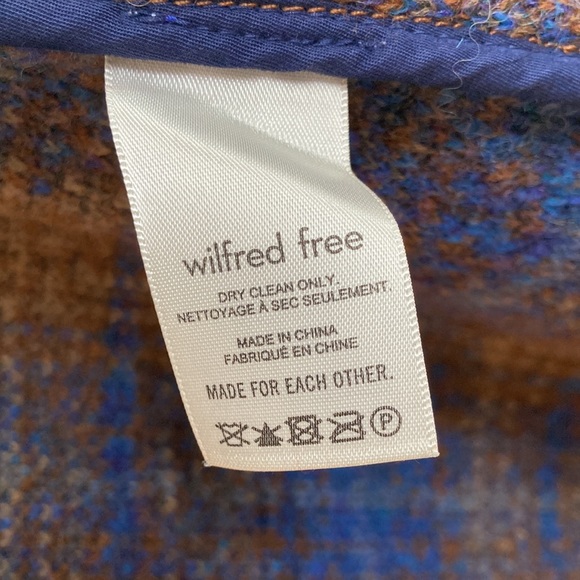 Aritzia Ganna Shirt Jacket in Wool Plaid - Picture 8 of 10